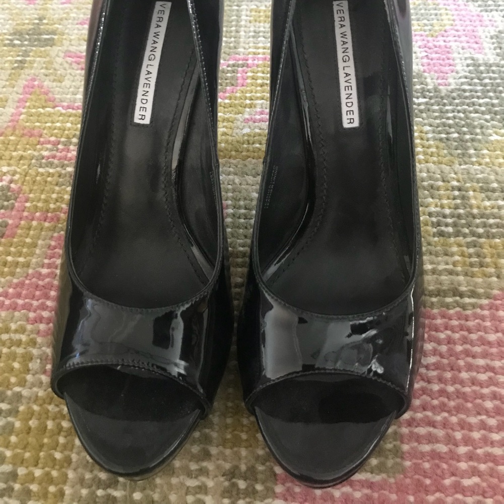Vera Wang black patent platform heel